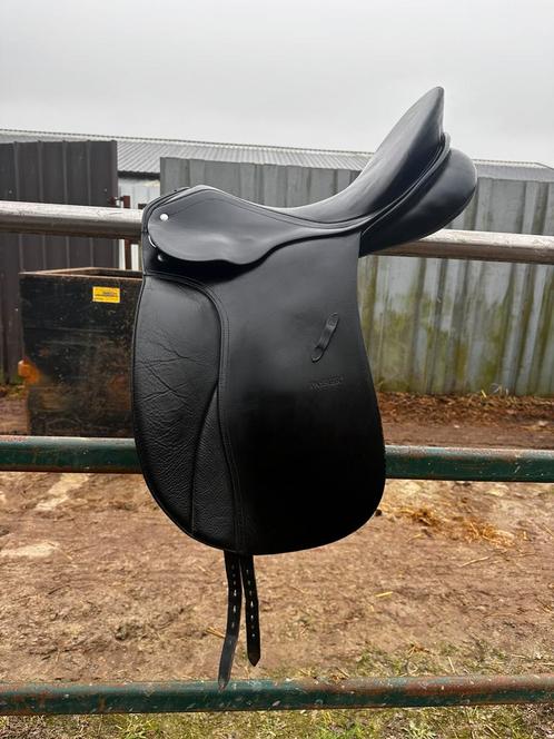Passier Grand Gilbert Extra 18 inch, Dieren en Toebehoren, Paarden en Pony's | Zadels, Gebruikt, Ophalen