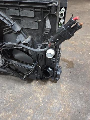 Bloc radiateur bmw F01 730d 211cv 2012 beschikbaar voor biedingen