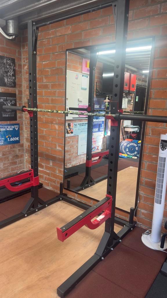 Squat rack +olympic weights +weight storage +Olympic Barbell, Sport en Fitness, Fitnessapparatuur, Gebruikt, Krachtstation, Benen