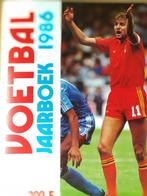 Voetbal jaarboek 1986, Livres, Comme neuf, Enlèvement ou Envoi