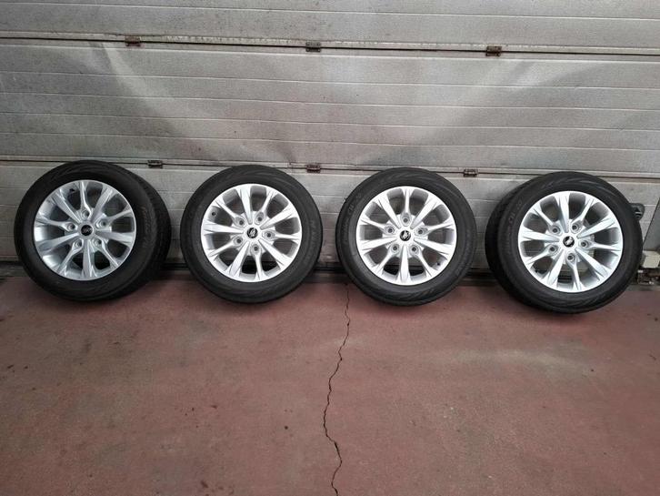Ford Mobilhome velgen set 235/55/18c - 117/115 R, Caravans en Kamperen, Mobilhomes, Bedrijf, tot en met 4, Half-integraal, Ford