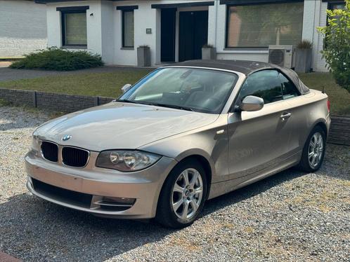 Bmw 118d Cabrio - Euro5 - Carplay scherm - 177.000km’s, Auto's, BMW, Particulier, 1 Reeks, Diesel, Euro 5, Cabriolet, Handgeschakeld