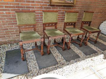 4 mooie antieke stoelen, houtsnijwerk groen stof  A