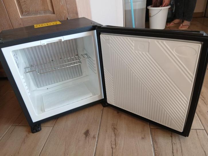 Frigo DOMETIC, Zakelijke goederen, Horeca | Keukenapparatuur, Koelen en Vriezen, Gebruikt, Ophalen