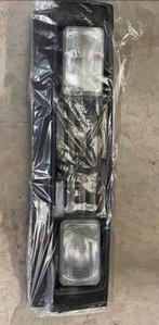 Calandre Renault R9 avec projecteurs nouvelle !, Enlèvement, Renault