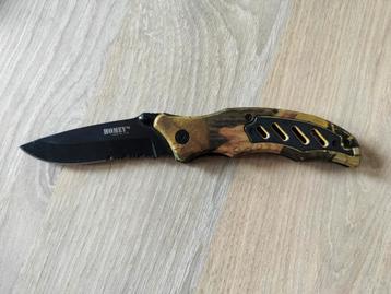 Couteau pliant camo, Enlèvement ou Envoi, Comme neuf