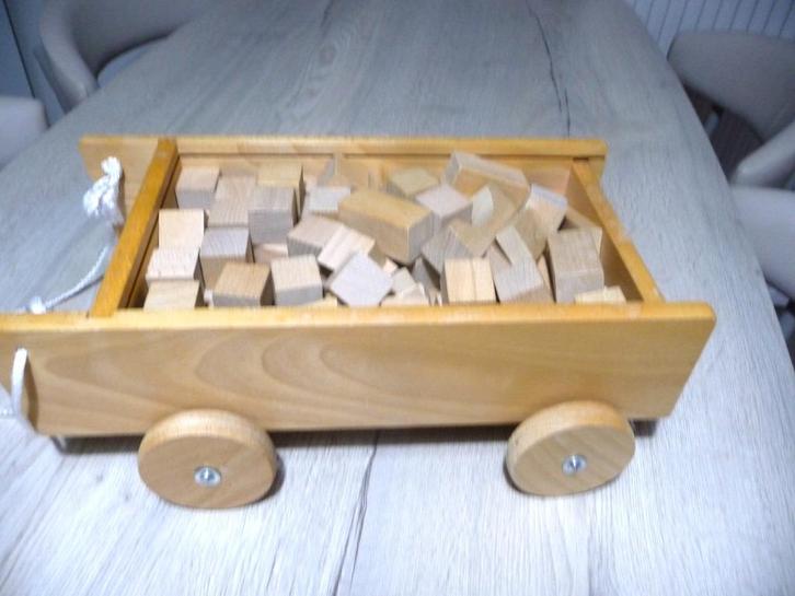 Houten karretje om te trekken (top kwaliteit), Kinderen en Baby's, Speelgoed | Houten speelgoed, Zo goed als nieuw, Duw- of Trekspeelgoed