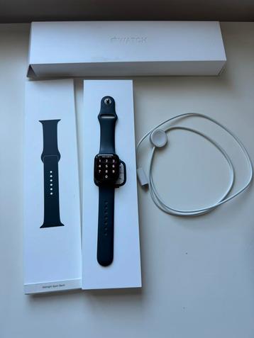 Apple Watch Series 7 Midnight aluminium case+sportband+lader beschikbaar voor biedingen