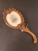 Barokke fotolijst van hout in een vorm van een handspiegel., Ophalen of Verzenden, Zo goed als nieuw