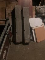 Gratis 2 stevige betonbalken 115 x 19 x14, Doe-het-zelf en Bouw, Metselstenen, Ophalen, Gebruikt, Beton