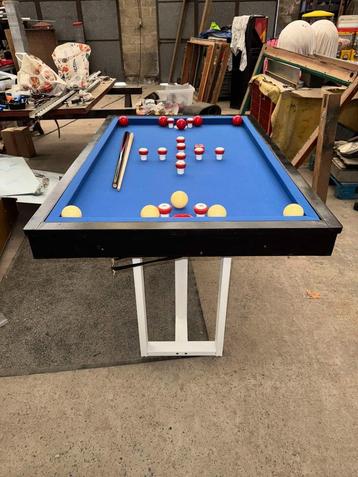 Billard a Bouchon beschikbaar voor biedingen