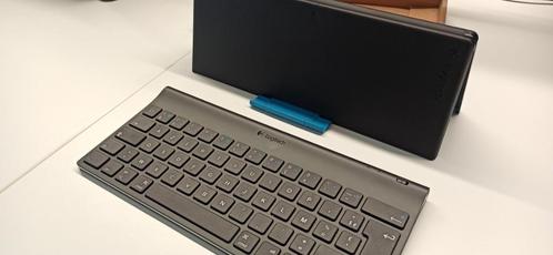 Logitech Bluetooth Tablet Keyboard + stand (nieuw)., Computers en Software, Toetsenborden, Nieuw, Azerty, Draadloos, Ophalen of Verzenden