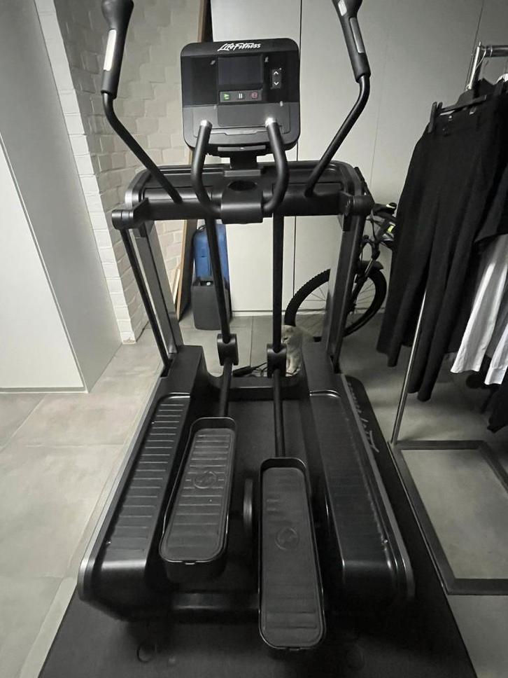 Vélo elliptique Life Fitness ! parfait état !, Sports & Fitness, Appareils de fitness, Comme neuf, Vélo elliptique, Bras, Jambes