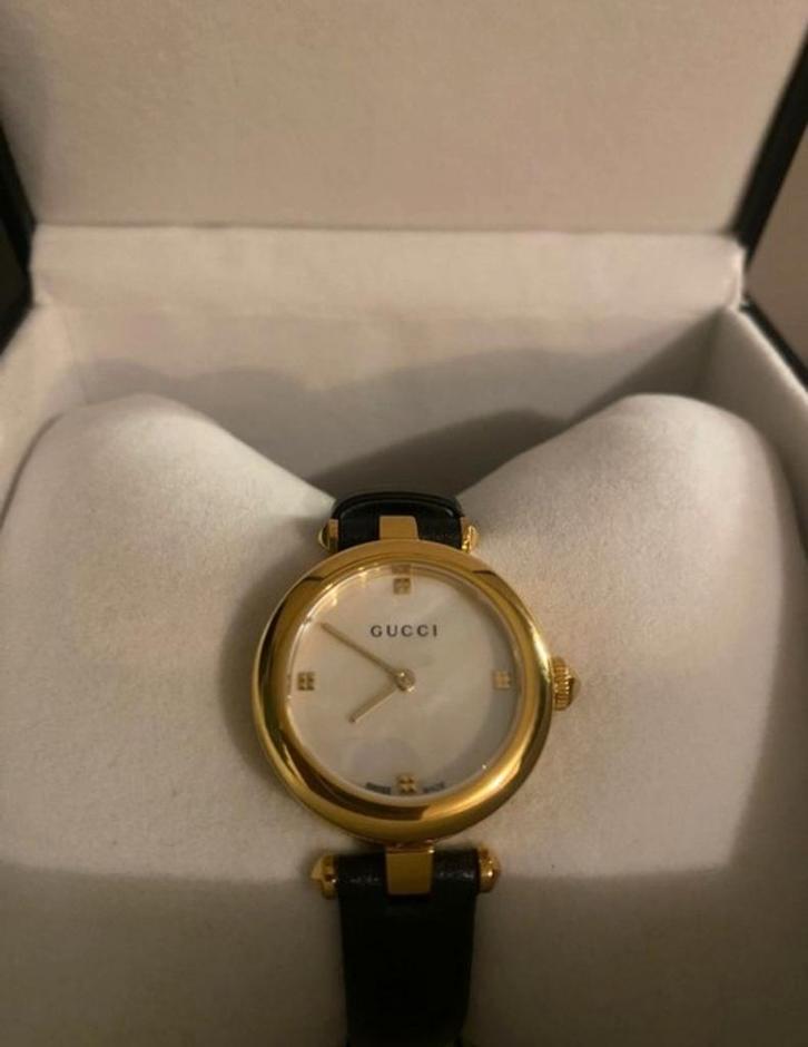 Gucci dameshorloge, Handtassen en Accessoires, Horloges | Dames, Ophalen