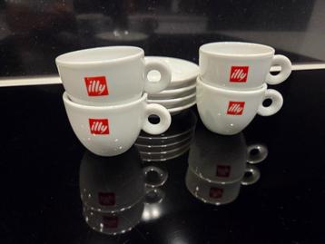 4 Illy espresso kopjes en schoteltjes beschikbaar voor biedingen