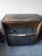 Oude radio met platenspeler, Enlèvement, Tourne-disque