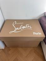 Coffre meuble à chaussures Louboutin, 50 à 100 cm, Enlèvement, Utilisé, 50 à 75 cm