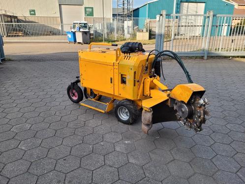 Stobbenfrees mobiele Stobbenfrees herder 410H, Zakelijke goederen, Machines en Bouw | Tuin, Park en Bosbouw, Ophalen