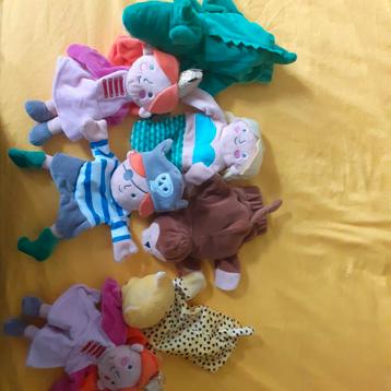 Zachte handpoppen poppenkastpoppen  beschikbaar voor biedingen