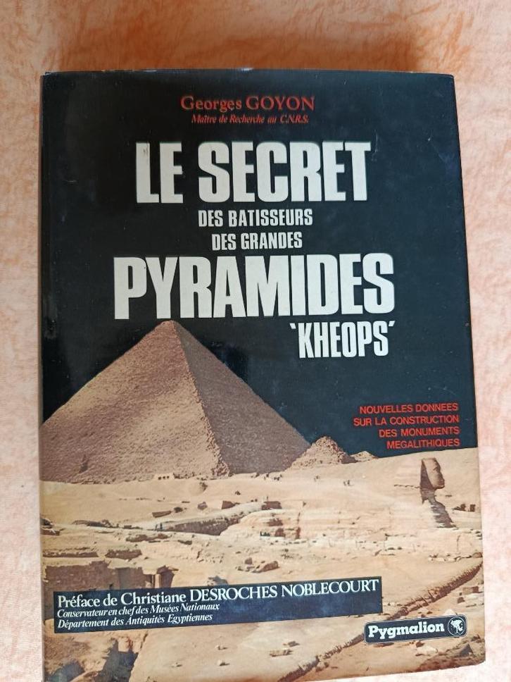 Le Secret des bâtisseurs des grandes pyramides Khéops, Antiek en Kunst, Antiek | Boeken en Manuscripten, Ophalen