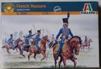 ITALERI 6008 FRENCH HUSSARS NAPOLEONIC WARS ECHELLE 1/72, Hobby & Loisirs créatifs, Modélisme | Figurines & Dioramas, Personnage ou Figurines