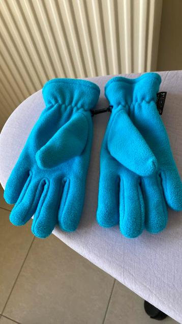 Gants enfant taille 6 beschikbaar voor biedingen