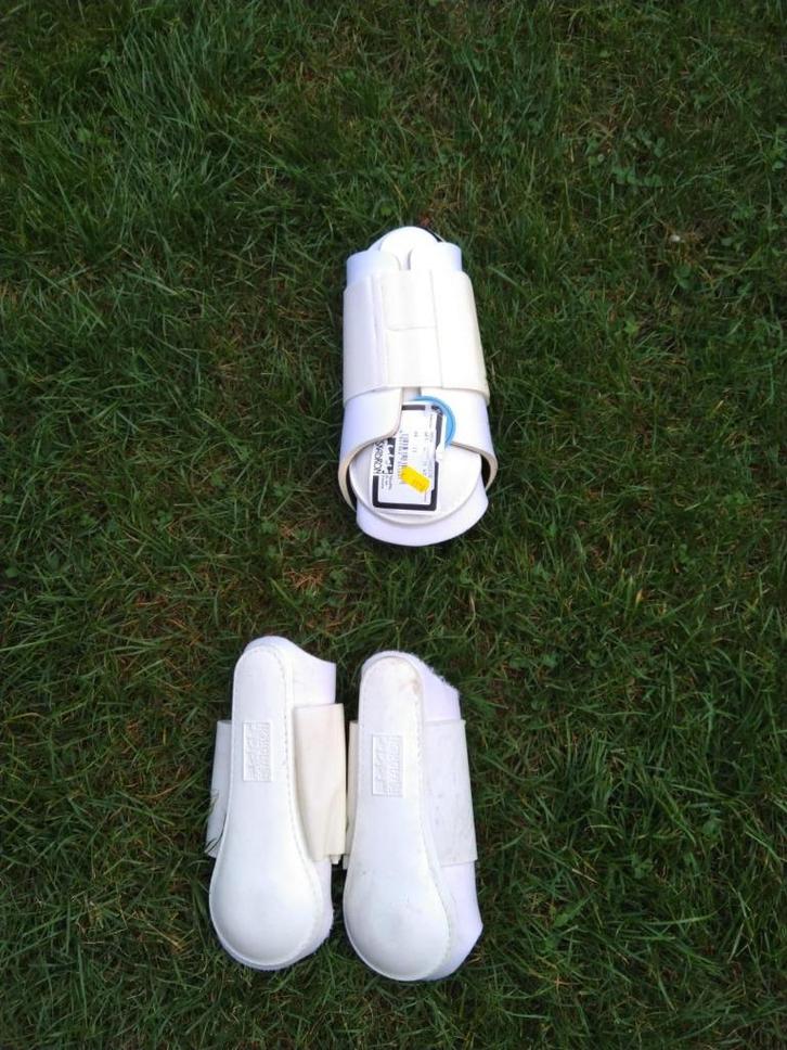 Guêtres blanches pour cheval taille FULL (ESKADRON), Animaux & Accessoires, Chevaux & Poneys | Guêtres en cloche, Comme neuf, Enlèvement ou Envoi