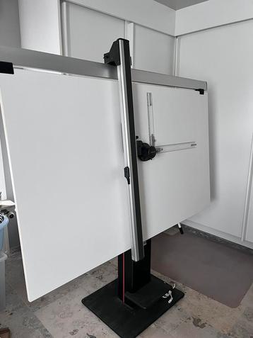 Tekentafel, Enlèvement