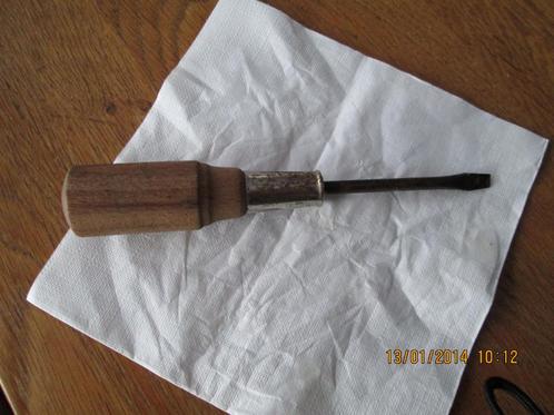 Tournevis ancien., Doe-het-zelf en Bouw, Gereedschap | Handgereedschap, Zo goed als nieuw, Ophalen