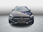 Mercedes-Benz GLA 180 AMG Line + NIGHTPAKKERT + SURROUND VIE, Auto's, Mercedes-Benz, Stof, Gebruikt, 4 cilinders, 136 pk