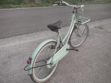 Meisjesfiets in orde en propere staat 24 inch beschikbaar voor biedingen