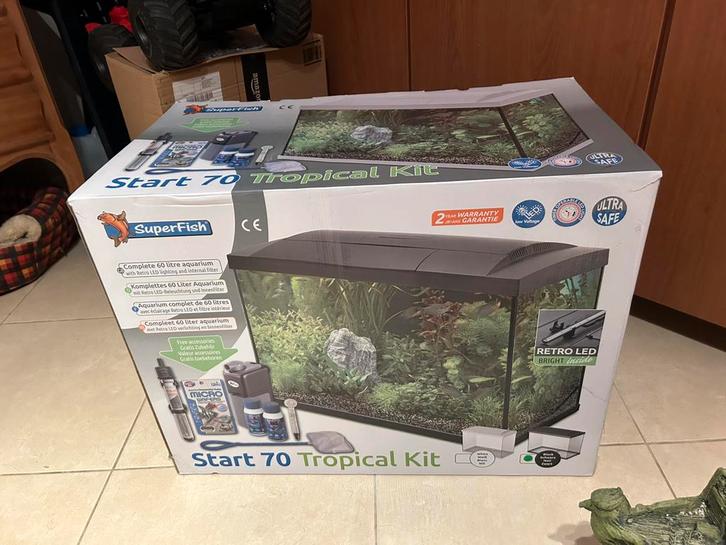 Aquarium Superfish Start 70, Dieren en Toebehoren, Vissen | Aquaria en Toebehoren, Zo goed als nieuw, Ophalen