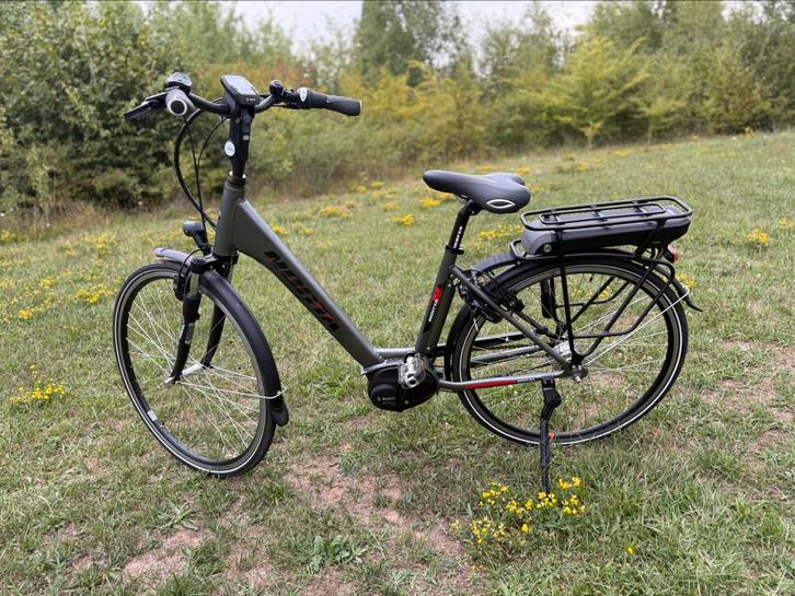 Elektrische damesfiets, Fietsen en Brommers, Elektrische fietsen, Zo goed als nieuw, Ophalen