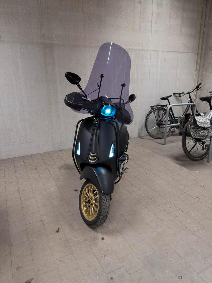 Vespa Sprint A klasse, Fietsen en Brommers, Scooters | Vespa, Gebruikt, Klasse A (25 km/u), Ophalen