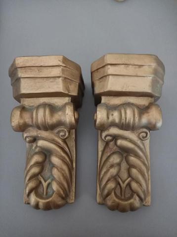 2 dezelfde consoles/corbels in steen maar hol dus niet zwaar, Enlèvement ou Envoi