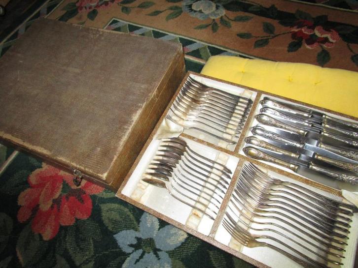 Vintage zilver bestekkoffer 1955, Huis en Inrichting, Keuken | Bestek, Gebruikt, Bestekset, Zilver, Vaatwasserbestendig, Ophalen of Verzenden