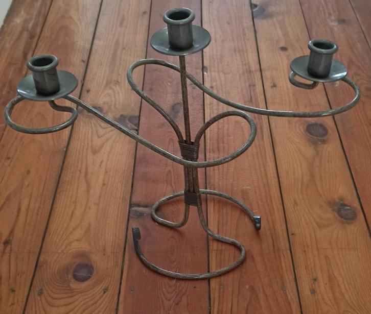 Art-Deco kandelaar 40cm breedte, 22cm diepte, 31cm hoogte, Antiquités & Art, Antiquités | Bougeoirs, Autres matériaux, Enlèvement ou Envoi