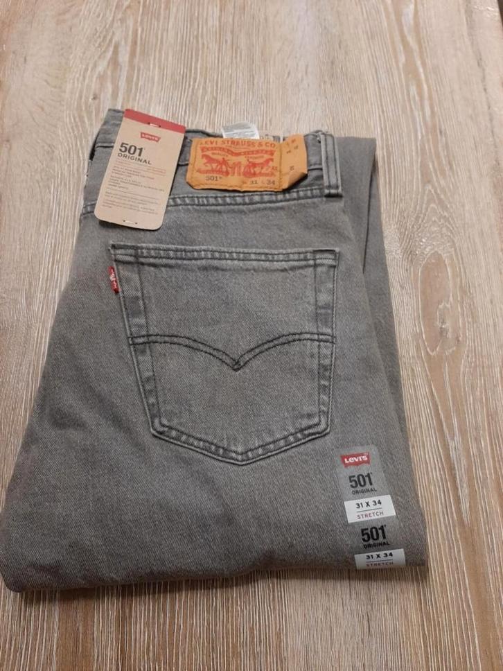 Nieuwe Levi's broek  W31 L34 Grijs kleur, Kleding | Heren, Spijkerbroeken en Jeans, Nieuw, W32 (confectie 46) of kleiner, Grijs
