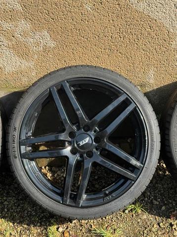 18 inch velgen + banden  beschikbaar voor biedingen