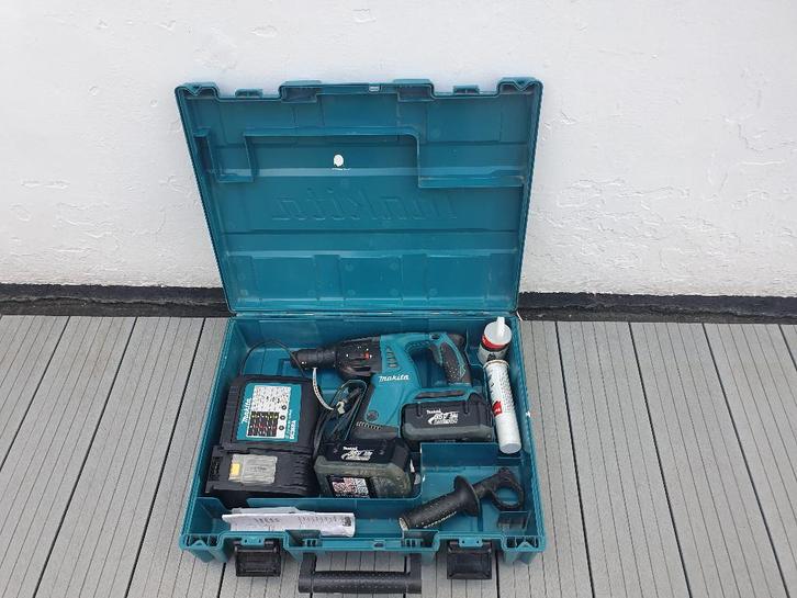 MAKITA BHR 261T marteau rotatif sans fil, Bricolage & Construction, Outillage | Foreuses, Utilisé, Marteau perforateur et/ou Marteau piqueur