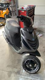 Piaggio zip h2o 70cc, Fietsen en Brommers, Ophalen, Zo goed als nieuw, Zip