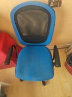 Chaise de bureau bleu sur roulettes, Sports & Fitness, Enlèvement, Utilisé