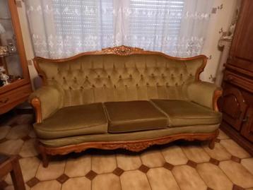 Salon complet Louis XV en velours vert et bois sculpté  beschikbaar voor biedingen