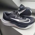 Basket NIKE  de course à pieds taille eur 41 NIKE, Ophalen, Nike