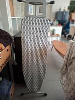Strijkplank, Elektronische apparatuur, Strijkijzers en Strijkplanken, Ophalen, Zo goed als nieuw