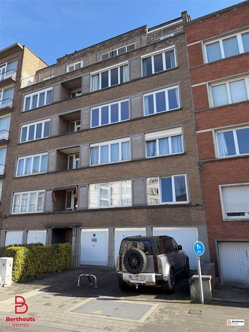 Appartement te koop in Jette, 4 slpks, Immo, Huizen en Appartementen te koop, Appartement, E