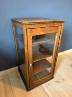 Ancienne vitrine en bois, Maison & Meubles, Armoires | Vitrines, Enlèvement, Utilisé