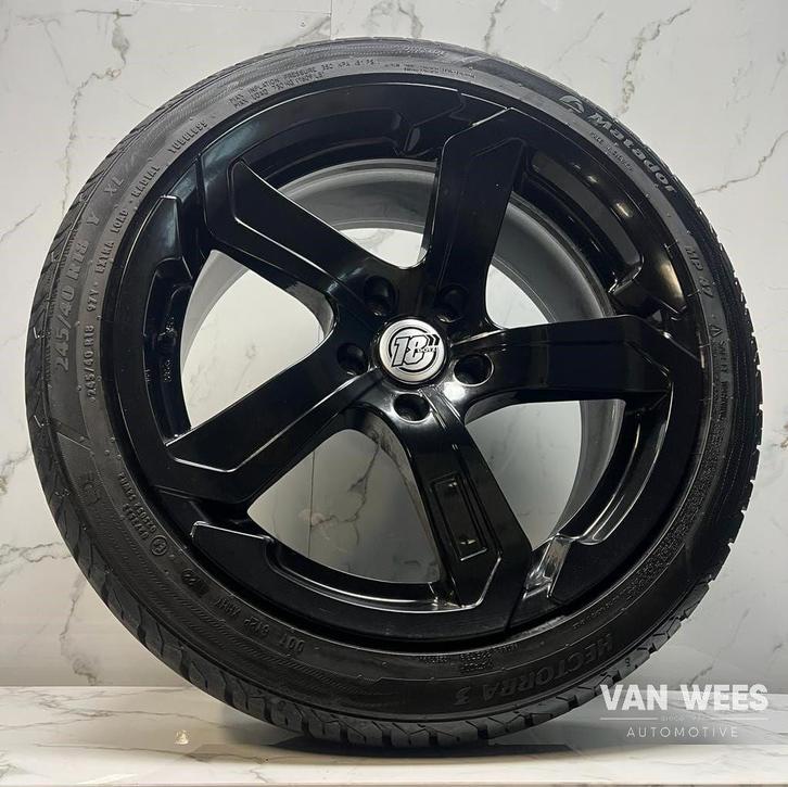 Audi A4 245/40/18 INCH Zomerset ️7MM, Auto-onderdelen, Banden en Velgen, Banden en Velgen, Zomerbanden, 18 inch, 245 mm, Personenwagen