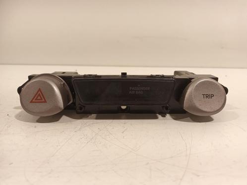 ALARMLICHTEN SCHAKELAAR Hyundai i20 (937501J100UX), Auto-onderdelen, Dashboard en Schakelaars, Hyundai, Gebruikt