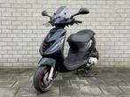 opzoek naar Piaggio Zipp b klasse rond de €1500 stuur me!, Fietsen en Brommers, Ophalen, Zip, Benzine, 50 cc